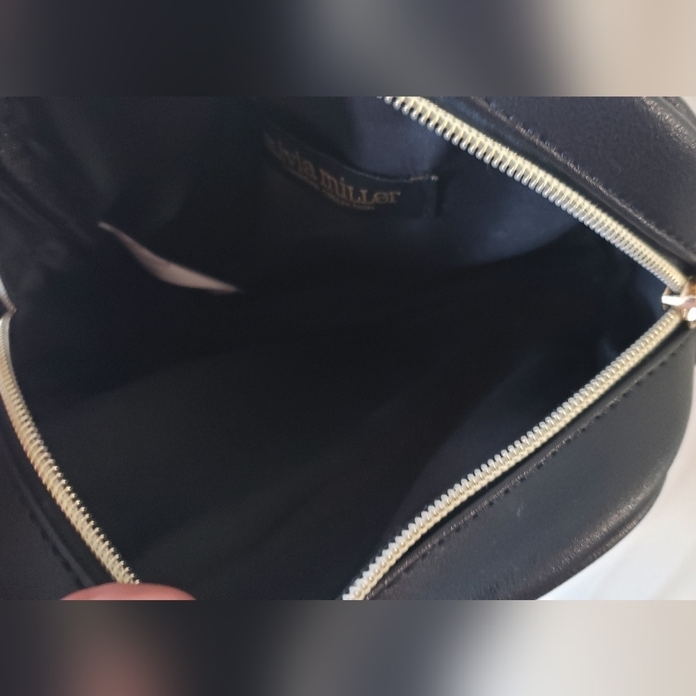 Olivia Miller Black White Strips Crossbody Shoulder Bag - Picture 6 of 6